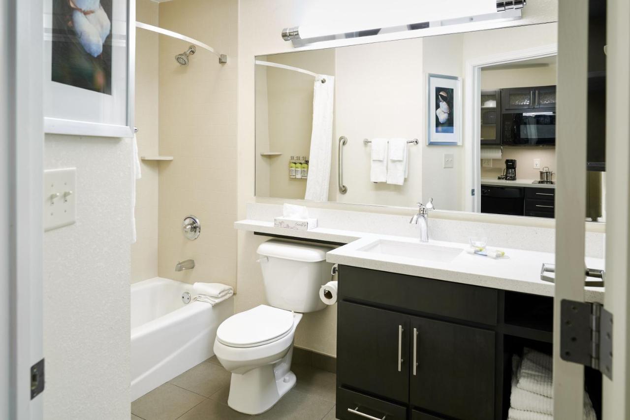 Candlewood Suites Midland By Ihg Buitenkant foto