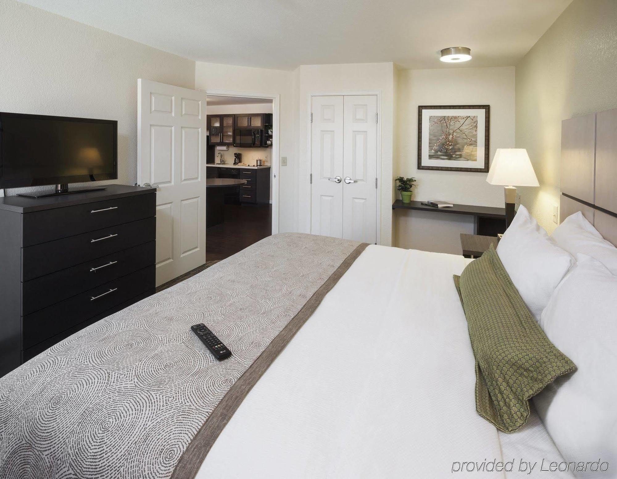 Candlewood Suites Midland By Ihg Buitenkant foto
